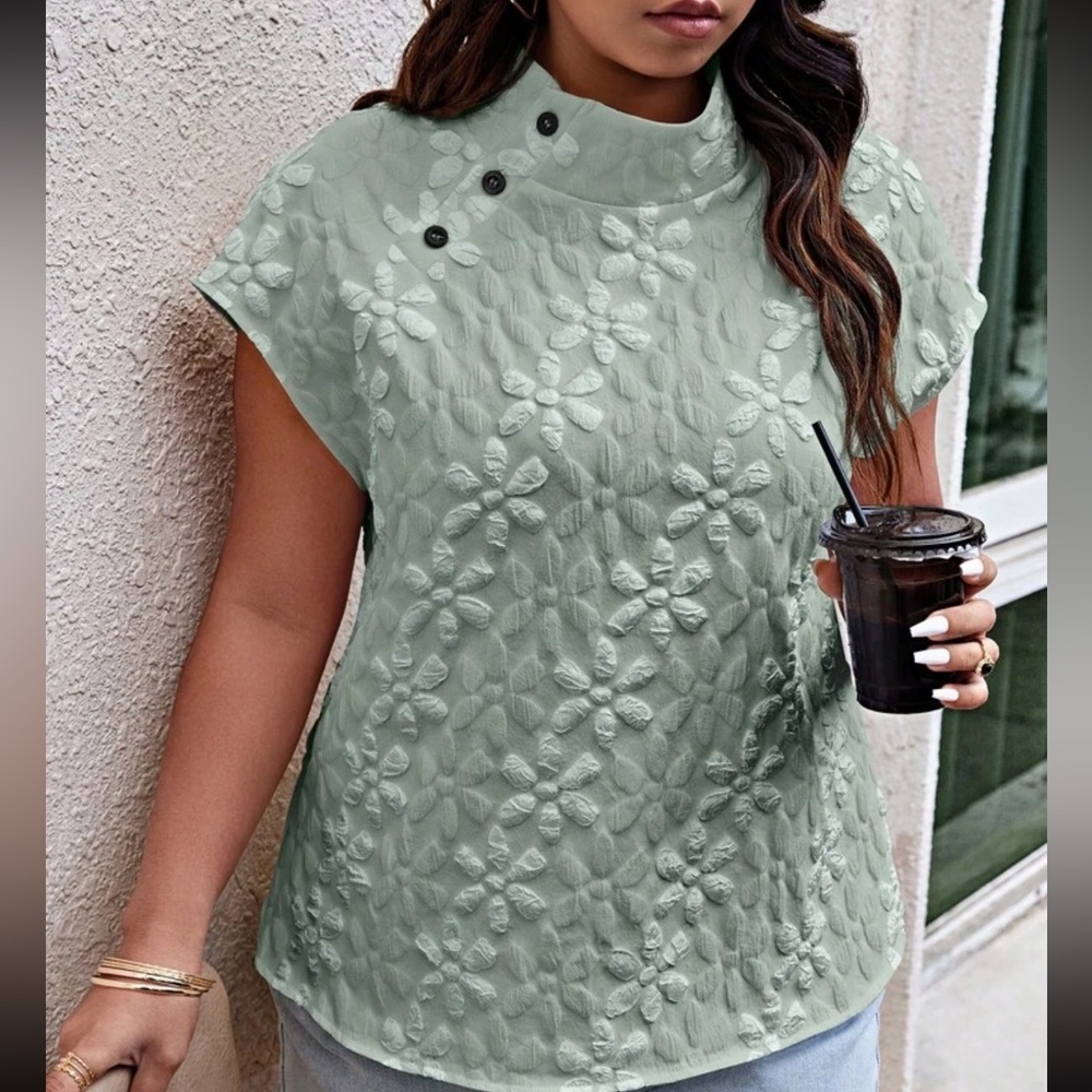 SHEIN Relaxiva Stand Collar Short Sleeve Jacquard Shirt For Spring/Summer